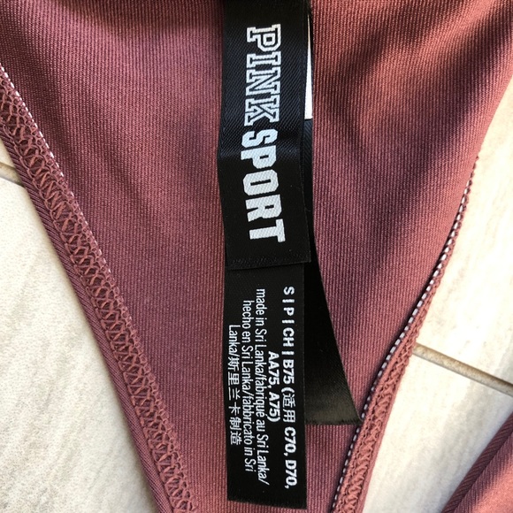 PINK Ultimate Twist Front Sports Bra - Picture 3 of 4